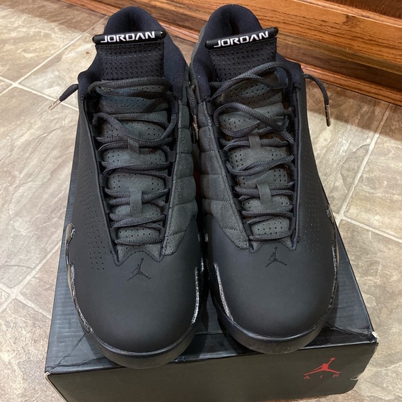 *Sold on different app* - Picture 3 of 5